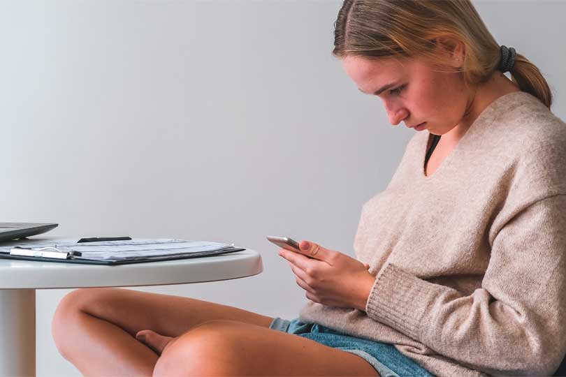Computer neck, techno neck, posture problems, fit at the table, working posture, mfr, warm-up, neck pain relief